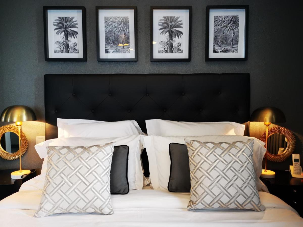 Le Boeuf Couronne - Hotel & Restaurant Chartres- Logis Hotels エクステリア 写真