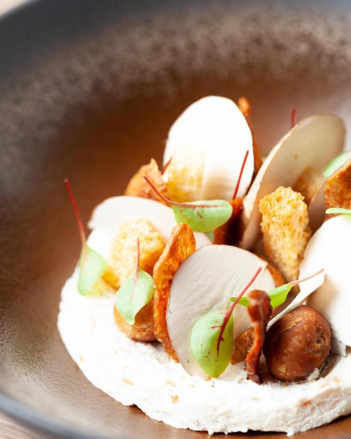 Le Boeuf Couronne - Hotel & Restaurant Chartres- Logis Hotels エクステリア 写真