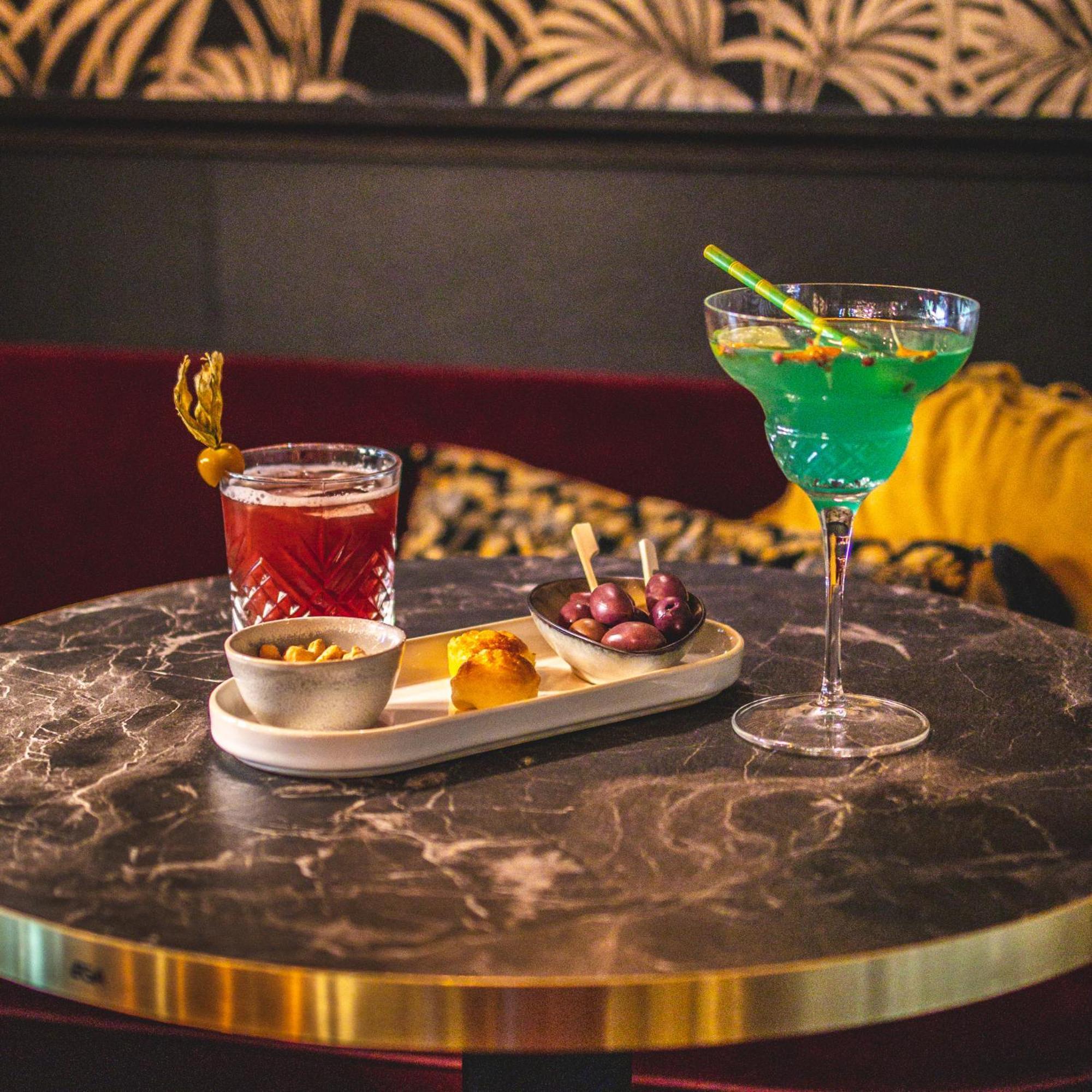 Le Boeuf Couronne - Hotel & Restaurant Chartres- Logis Hotels エクステリア 写真